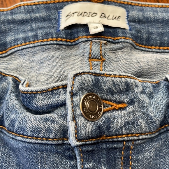 🔥 STS Blue Ankle Cropped Jeans - Picture 2 of 7